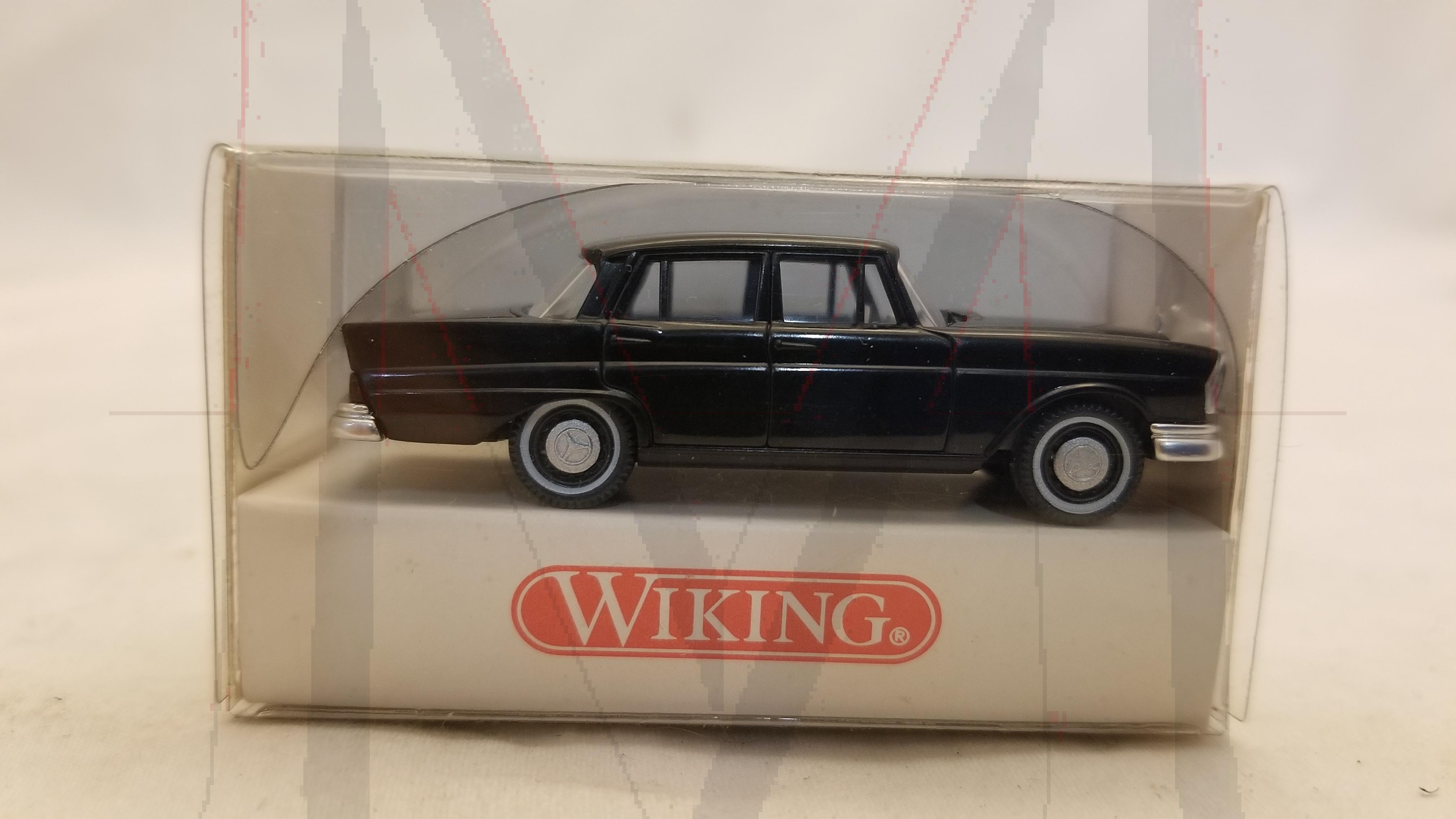 20200421_162820 WIKING MERCEDES BENZ 220S